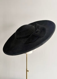 Decima Hat in Luxury Felt with Bow in Black