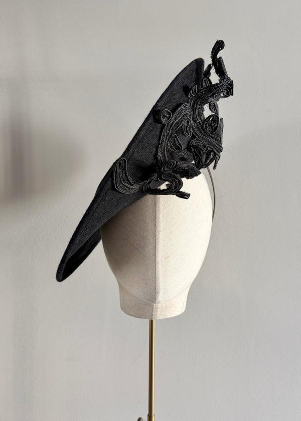 Kyra in Felt with Lace Details in Black