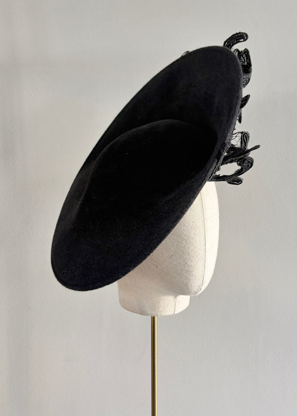 Kyra in Felt with Lace Details in Black