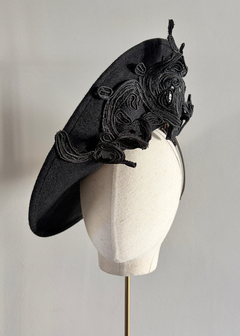 Kyra in Felt with Lace Details in Black