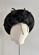 Kyra in Felt with Lace Details in Black