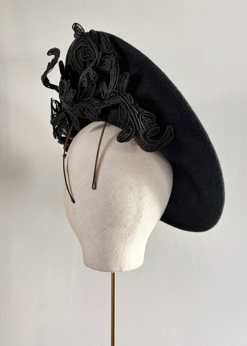 Kyra in Felt with Lace Details in Black