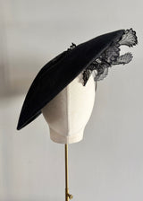 Artemise in Felt with Lace Details in Black