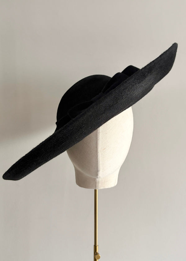 Decima Hat in Luxury Felt with Bow in Black