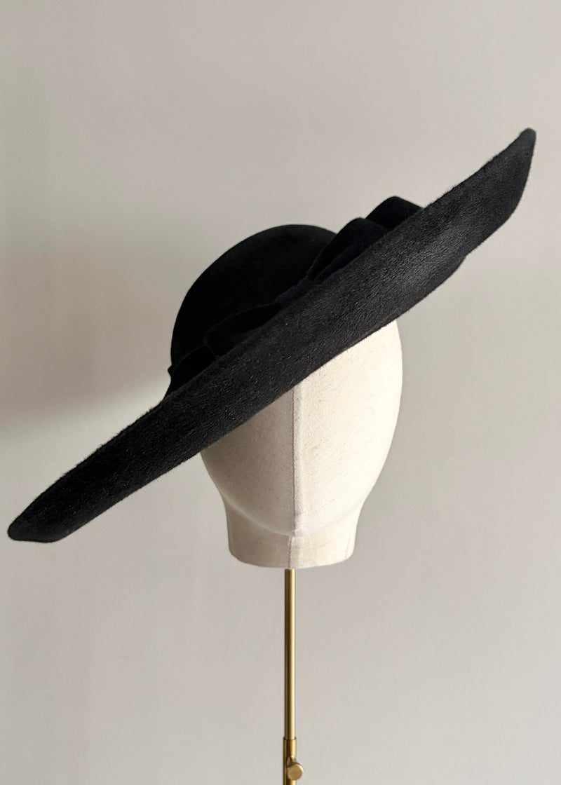 Decima Hat in Luxury Felt with Bow in Black