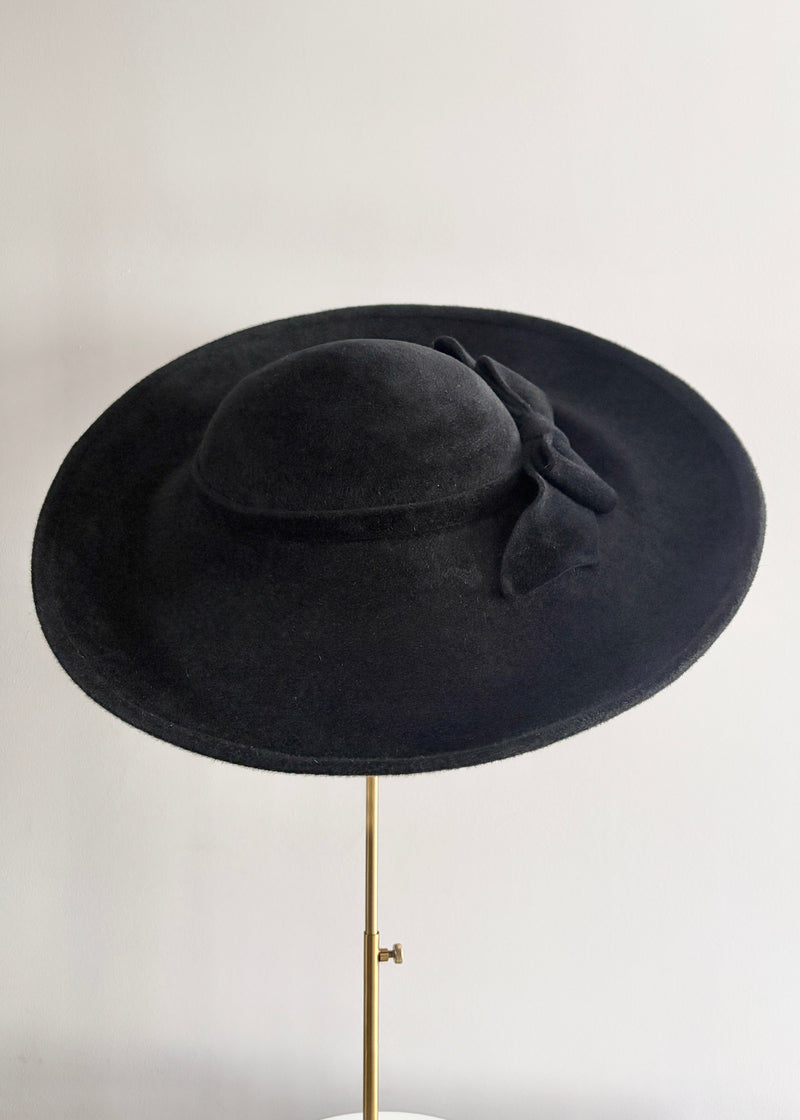 Decima Hat in Luxury Felt with Bow in Black
