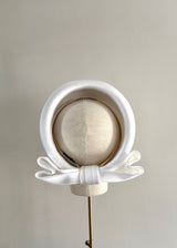 The Halo® in Satin with Classic Bow Black/Ivory