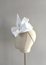 Neso Hat in Satin with Bow