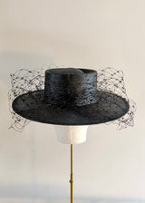 Nixi Boater in Fine Straw with Veil in Black