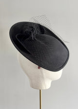 Doris Hat in Felt with Veiling in Black