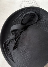Doris Hat in Felt with Veiling in Black