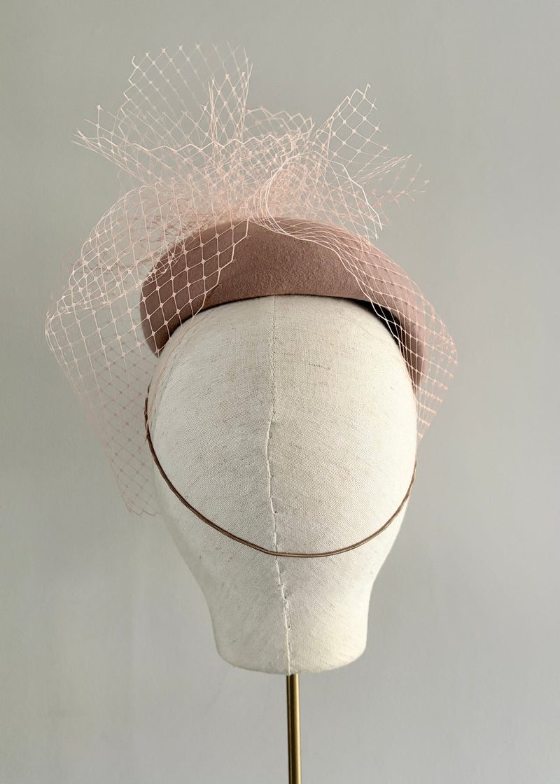 XL Selene in Felt with Veiling in Rose