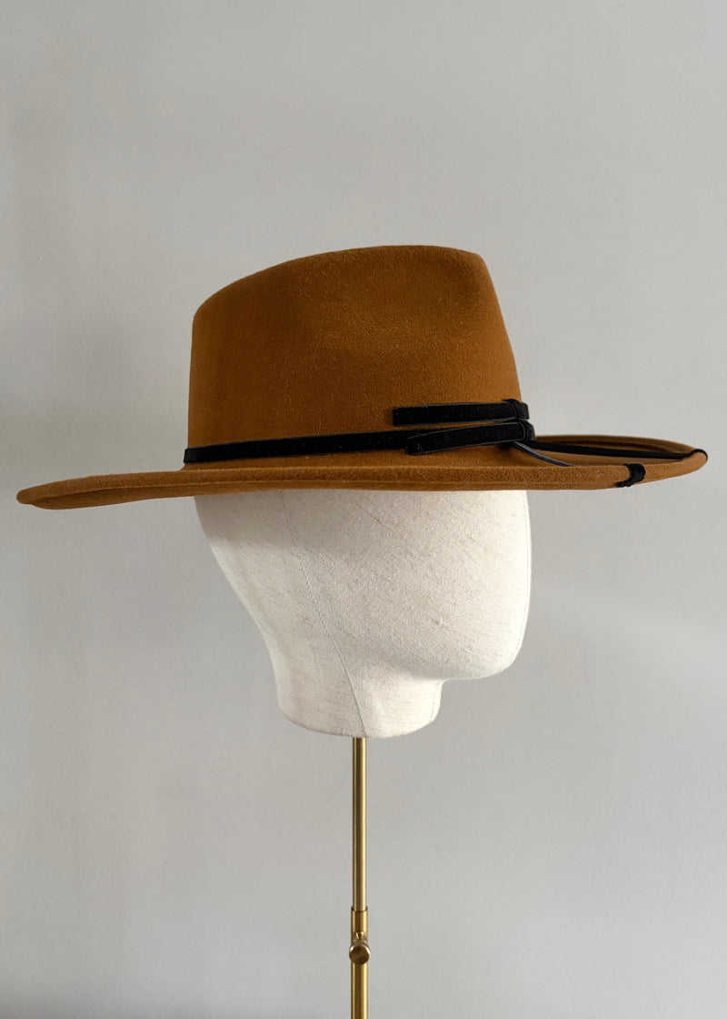Damona Hat in Luxury Felt