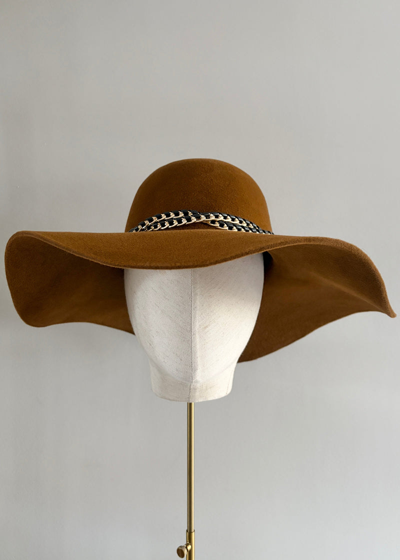 Floppy Hat in Felt with Chain Detail in Brandy