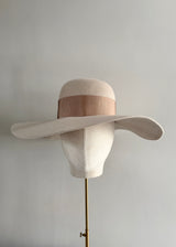 Floppy Hat in Felt in Alabaster