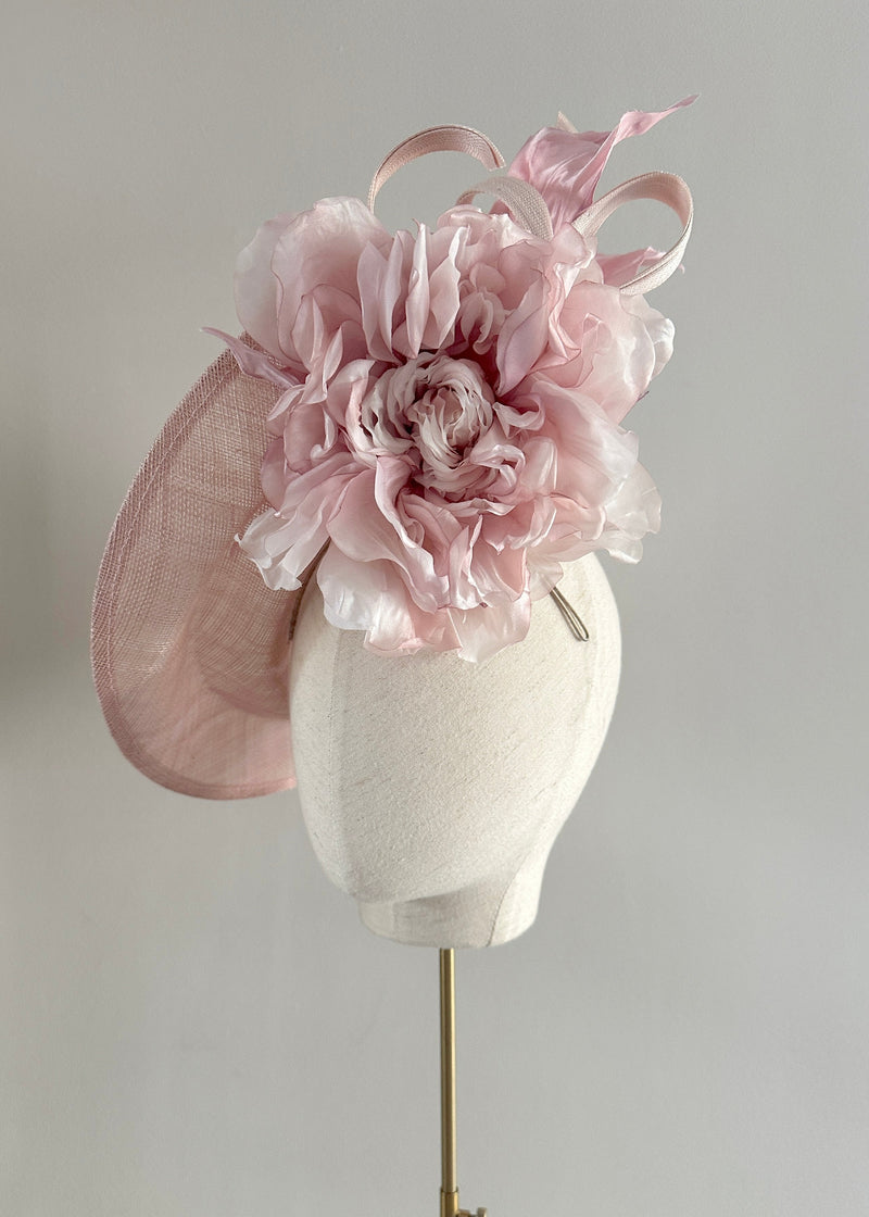 Lilaya Hat with Flower and Buntal Twists
