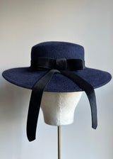Children's Boater in Felt with Bow in Navy
