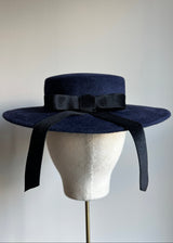Children's Boater in Felt with Bow in Navy