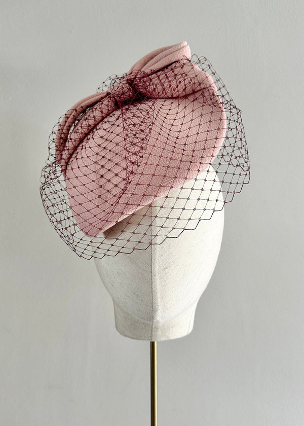 Persephone Hat in Crepe with Veiling and Bow in Rose