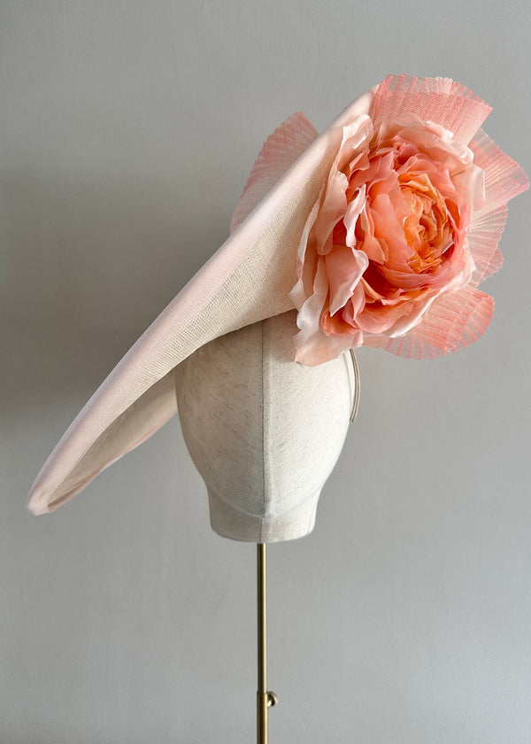 XL Kyra in Sinamay with Roses and Crin Waves in Peach