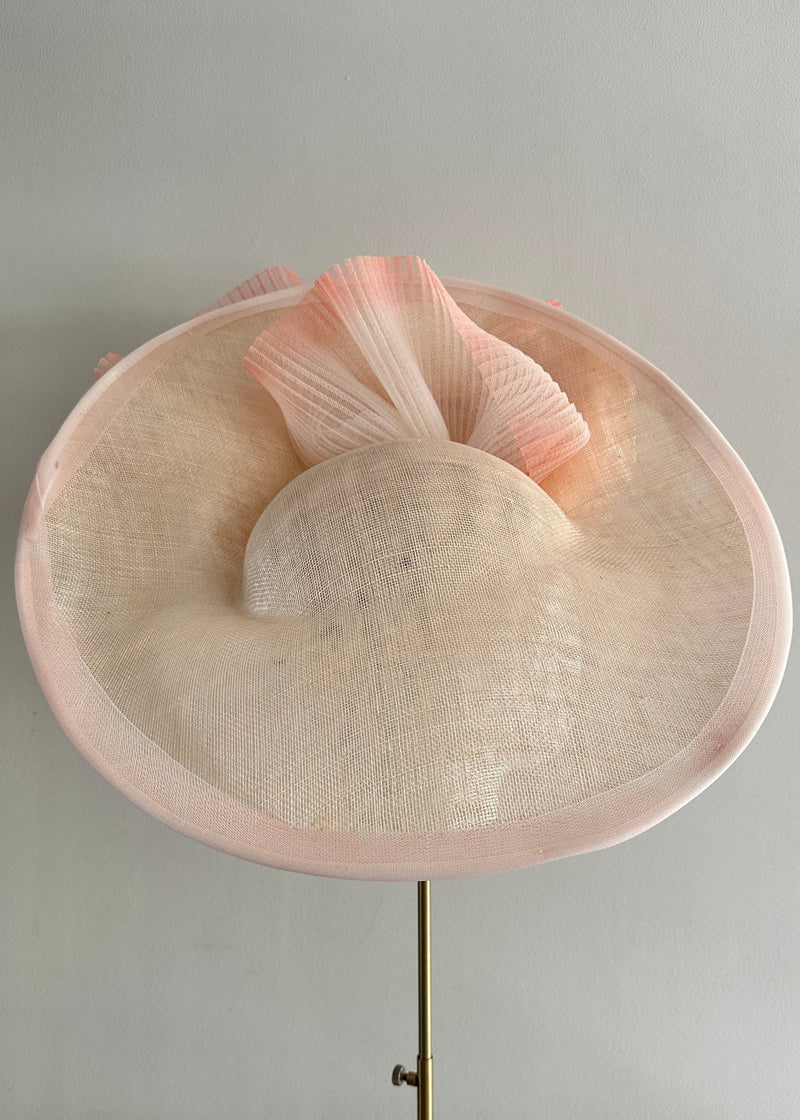 XL Kyra in Sinamay with Roses and Crin Waves in Peach