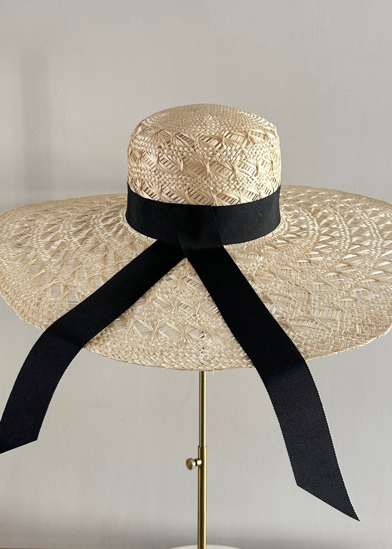 Sun Hat in Straw with Black Ribbon - Jane Taylor London display picture 1