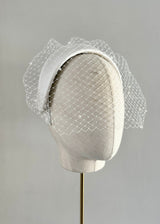 Bridal Diana Headband in Satin with Veil and Pearls in Ivory