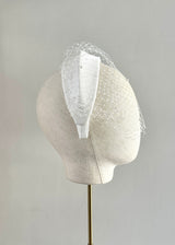 Bridal Diana Headband in Satin with Veil and Pearls in Ivory