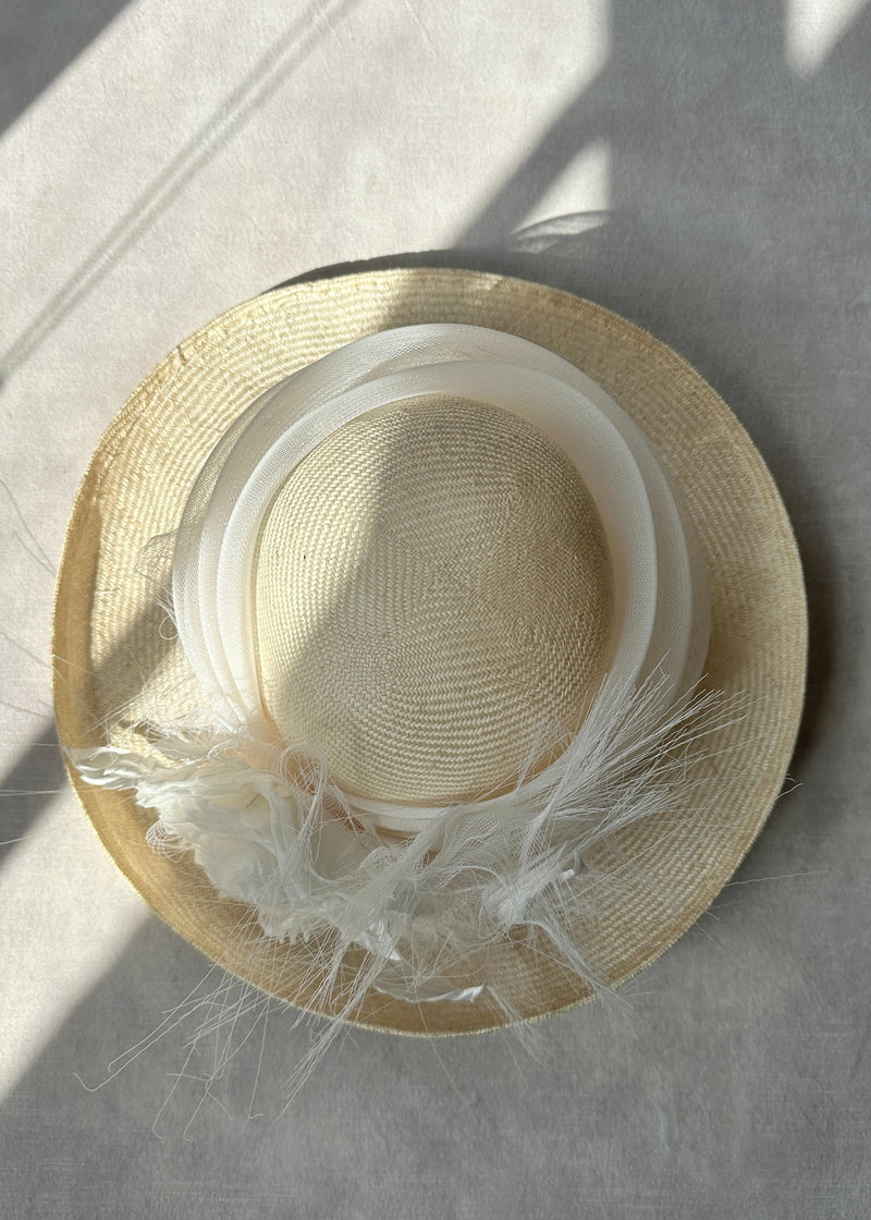 Mini Oval Brimmed Hat with Rose in Ivory