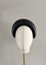 Asymmetrical Moonband in Black