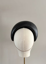 Asymmetrical Moonband in Black