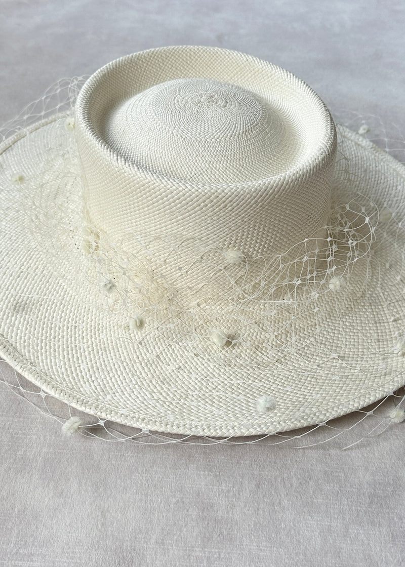 Nixi Panama Boater with Spotted Veil in Ivory