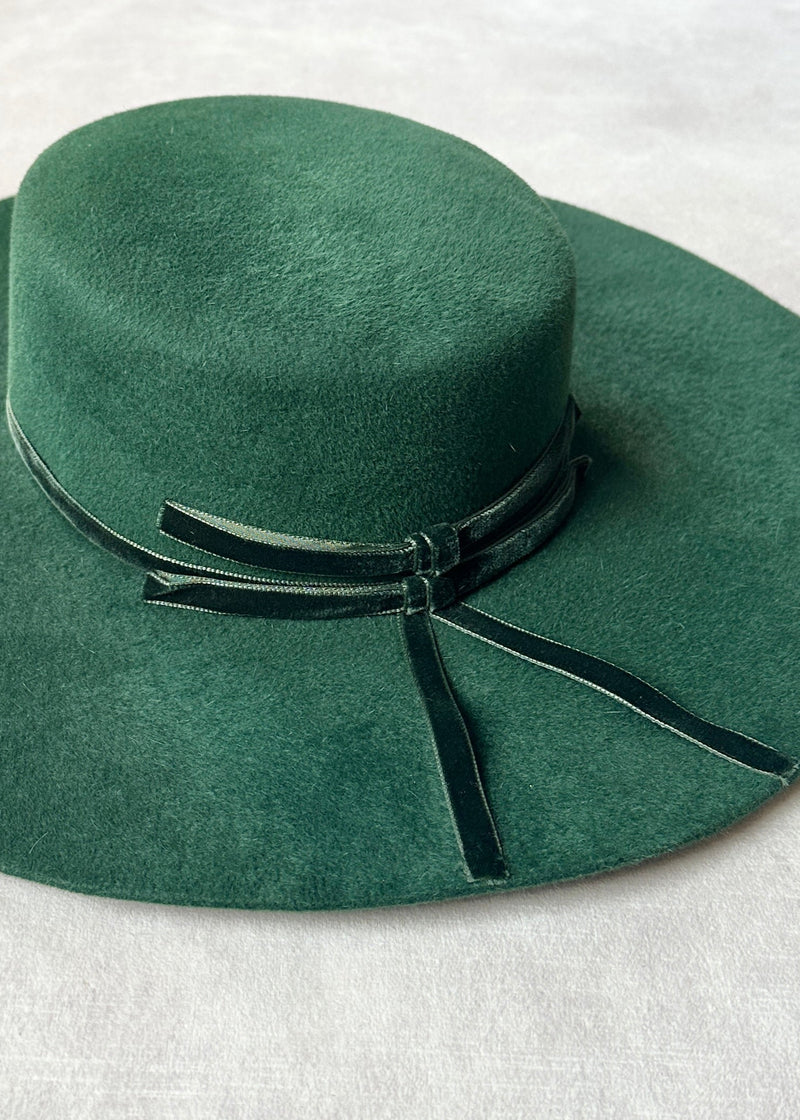 Boater in Luxury Felt in Green