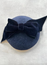 Mini Cocktail Hat in Felt with Velvet Bow in Navy