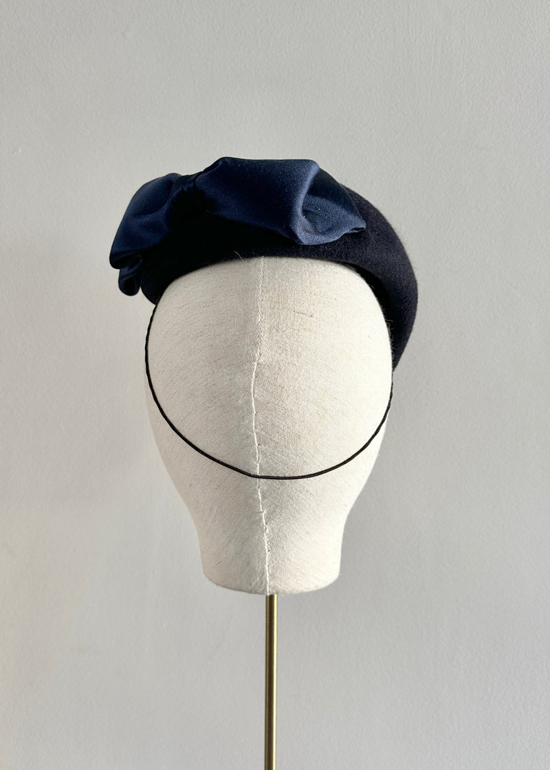Neso Hat in Luxury Felt with Satin Bow in Midnight
