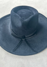 Damona Hat in Luxury Felt