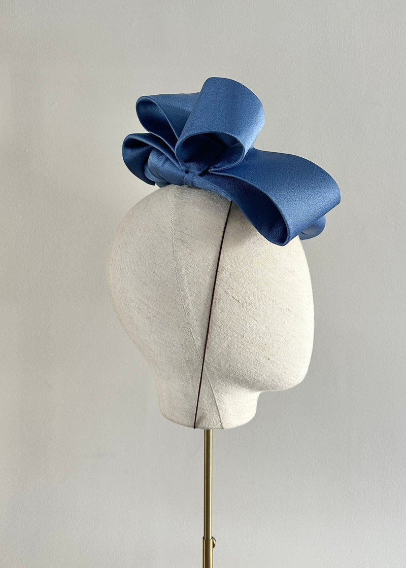 Kali Hat in Satin with Bow in Denim