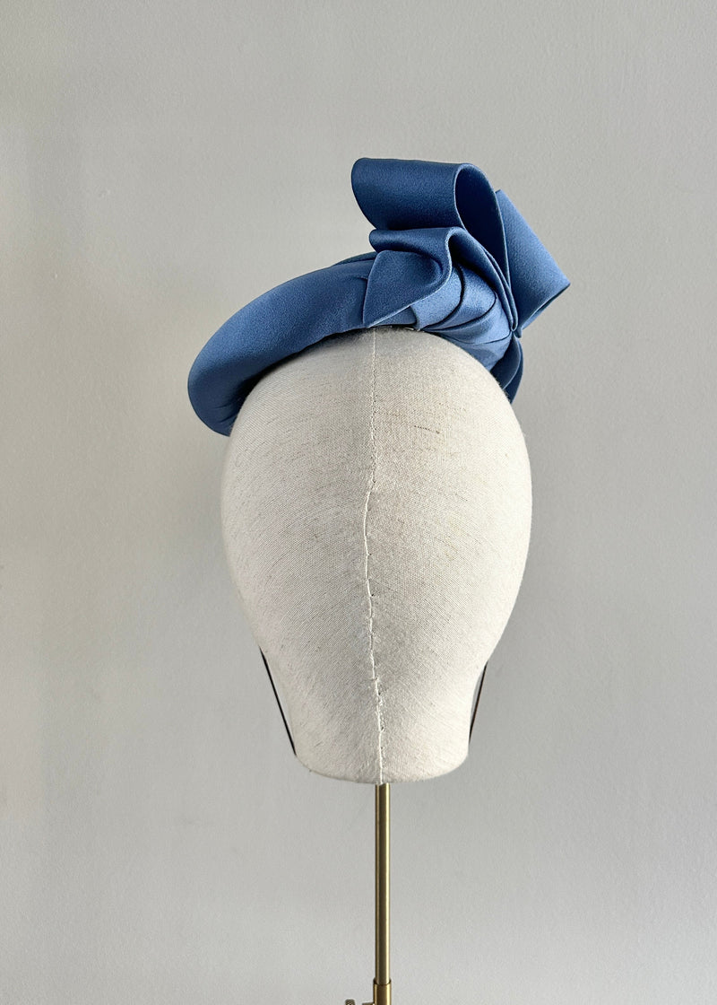 Kali Hat in Satin with Bow in Denim