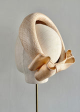 The Halo® in Straw in Natural