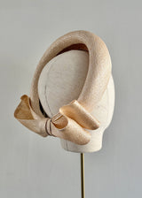 The Halo® in Straw in Natural