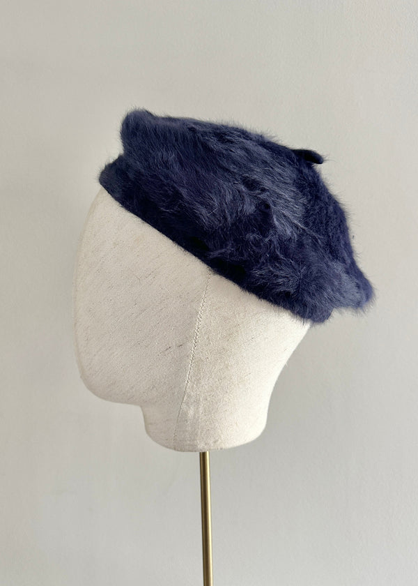 Small Beret in Angora