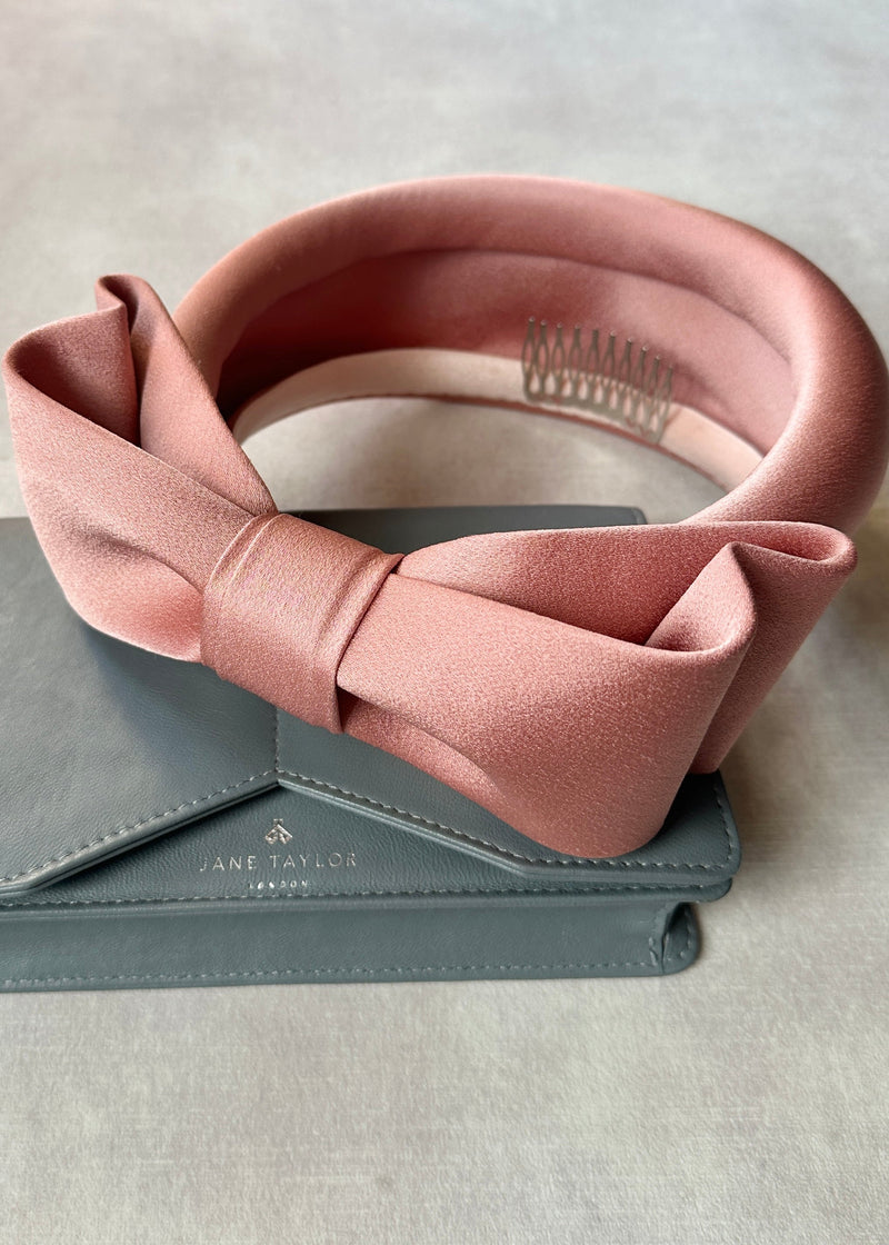 The Halo® in Satin with Classic Bow