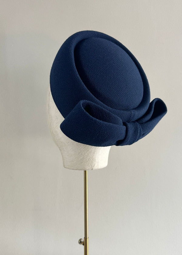 Roma Pillbox in Crepe in Navy