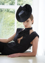 Bellona Hat in Straw in Black