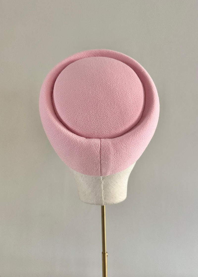 Roma Pillbox in Crepe in Pink