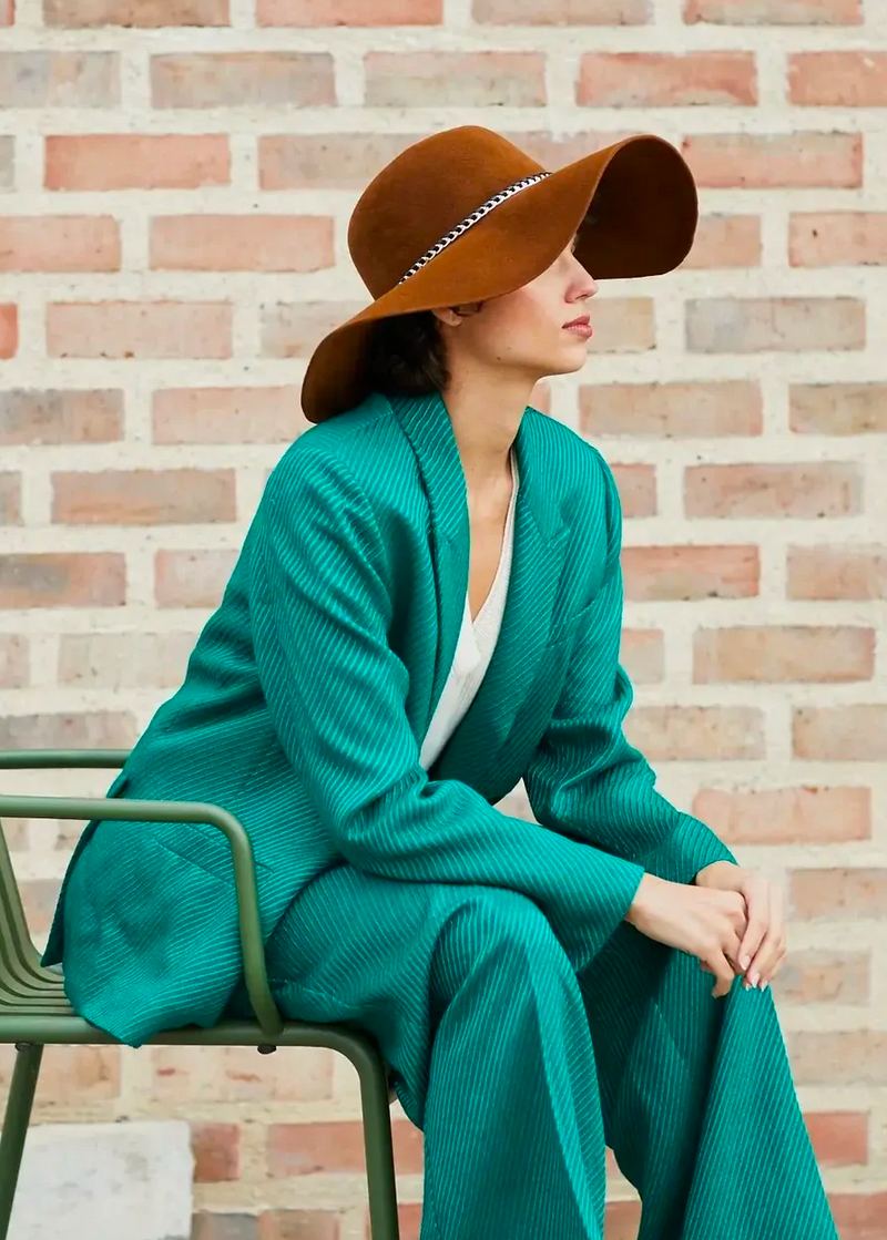 Floppy Hat in Felt with Chain Detail in Brandy