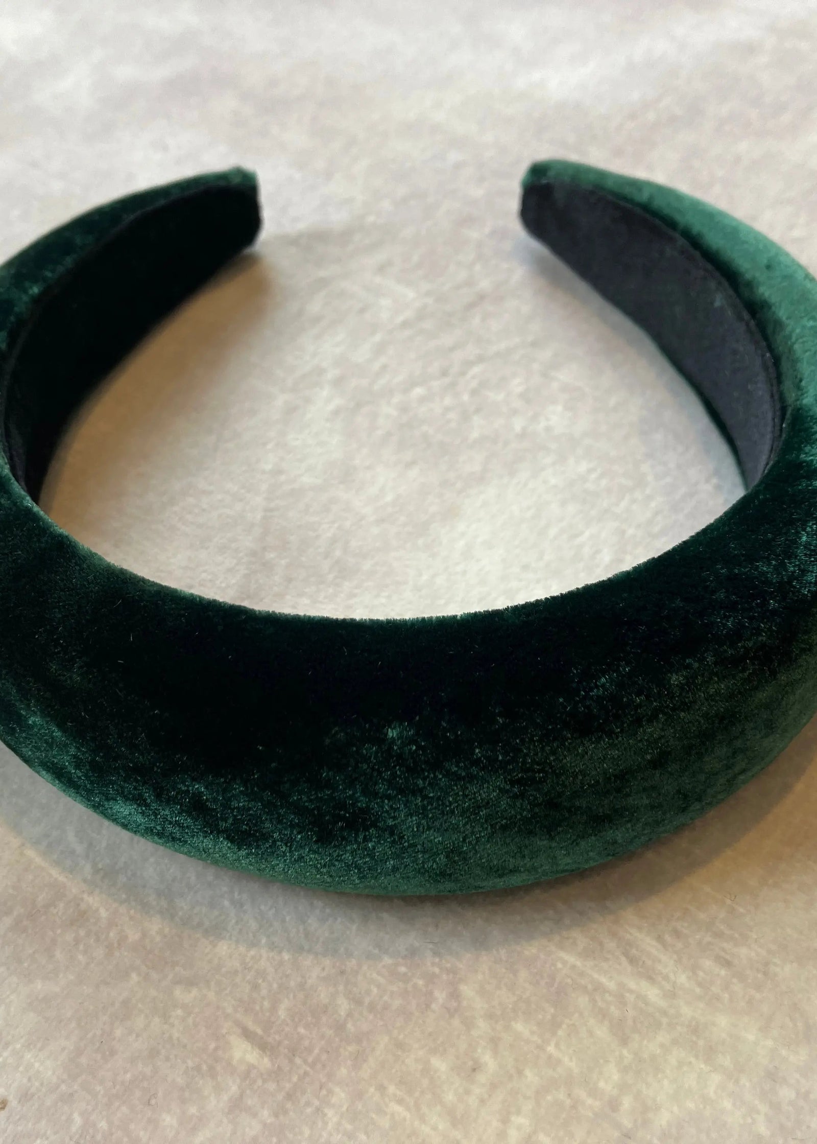[TATIANA] 人気商品☆Elizabeth ribbon velvet hairband TATIANA] 人気商品☆Elizabeth ribbon velvet hairband (TATIANA
